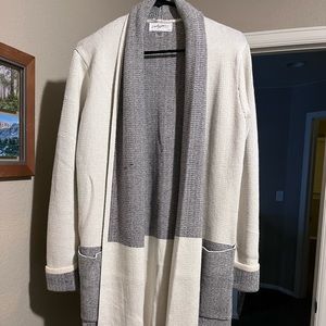 Carly Jean Los Angeles Sweater Cardigan - S/M